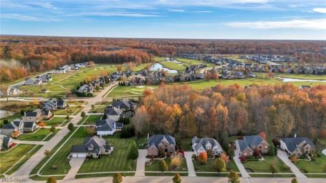 32811 Saint James Trail Avon OH 44011