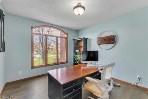 32811 Saint James Trail Avon OH 44011