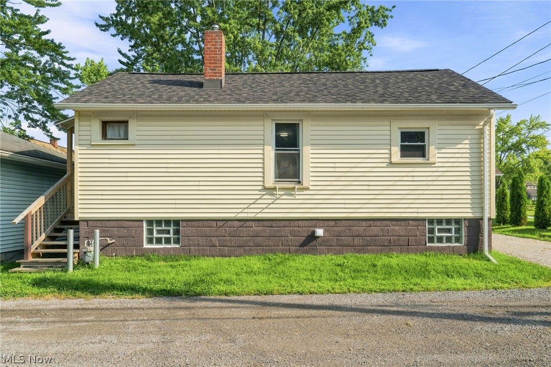 376 E 1/2 Ohio Avenue Sebring OH 44672