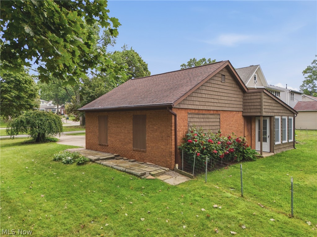 2260 Englewood Avenue Akron OH 44312