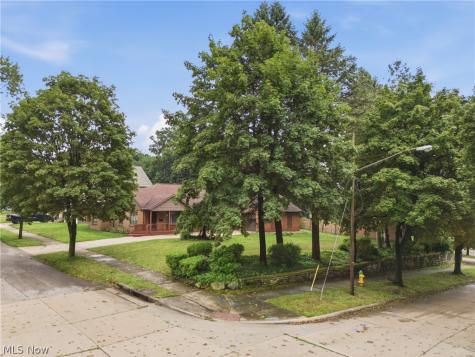 2260 Englewood Avenue Akron OH 44312