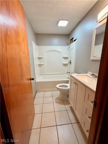 11700 Glamer Drive Parma OH 44130