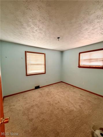 11700 Glamer Drive Parma OH 44130