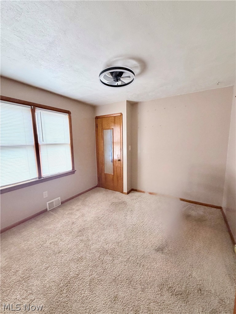 11700 Glamer Drive Parma OH 44130