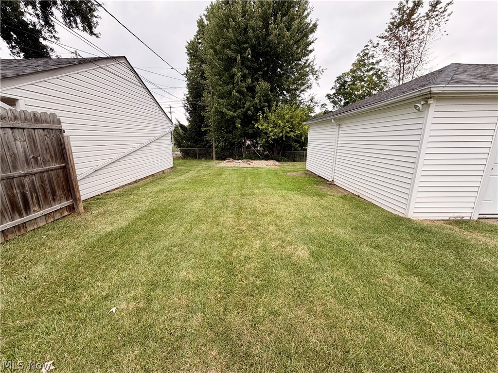 11700 Glamer Drive Parma OH 44130