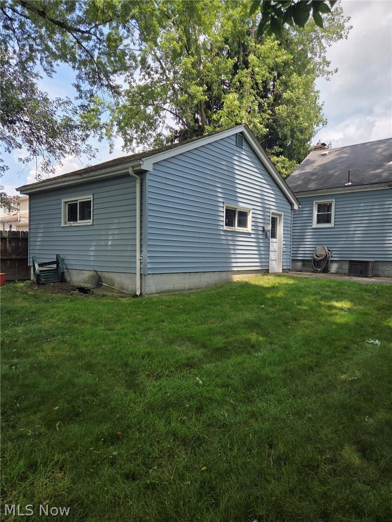 239 Gladstone Street Campbell OH 44405