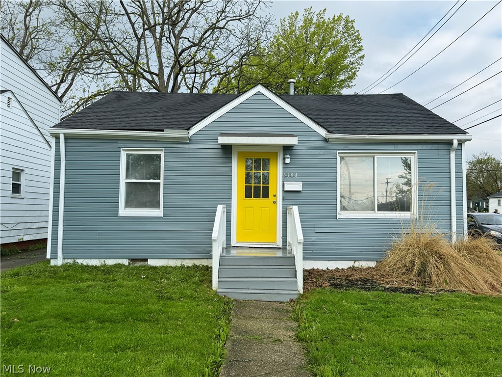 4384 E 144th Street Cleveland OH 44128