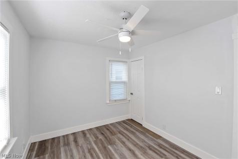 4384 E 144th Street Cleveland OH 44128