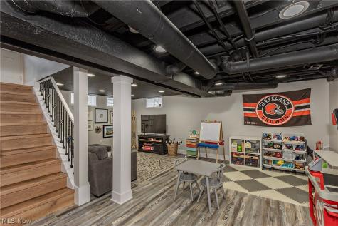 590 Glen Park Drive Bay Village OH 44140