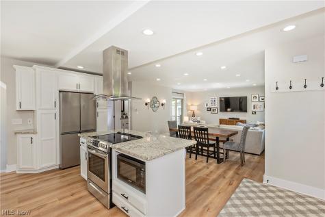 590 Glen Park Drive Bay Village OH 44140