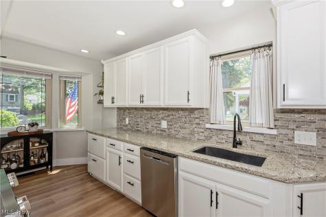 590 Glen Park Drive Bay Village OH 44140