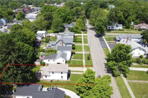 8210 Maple Avenue Garrettsville OH 44231