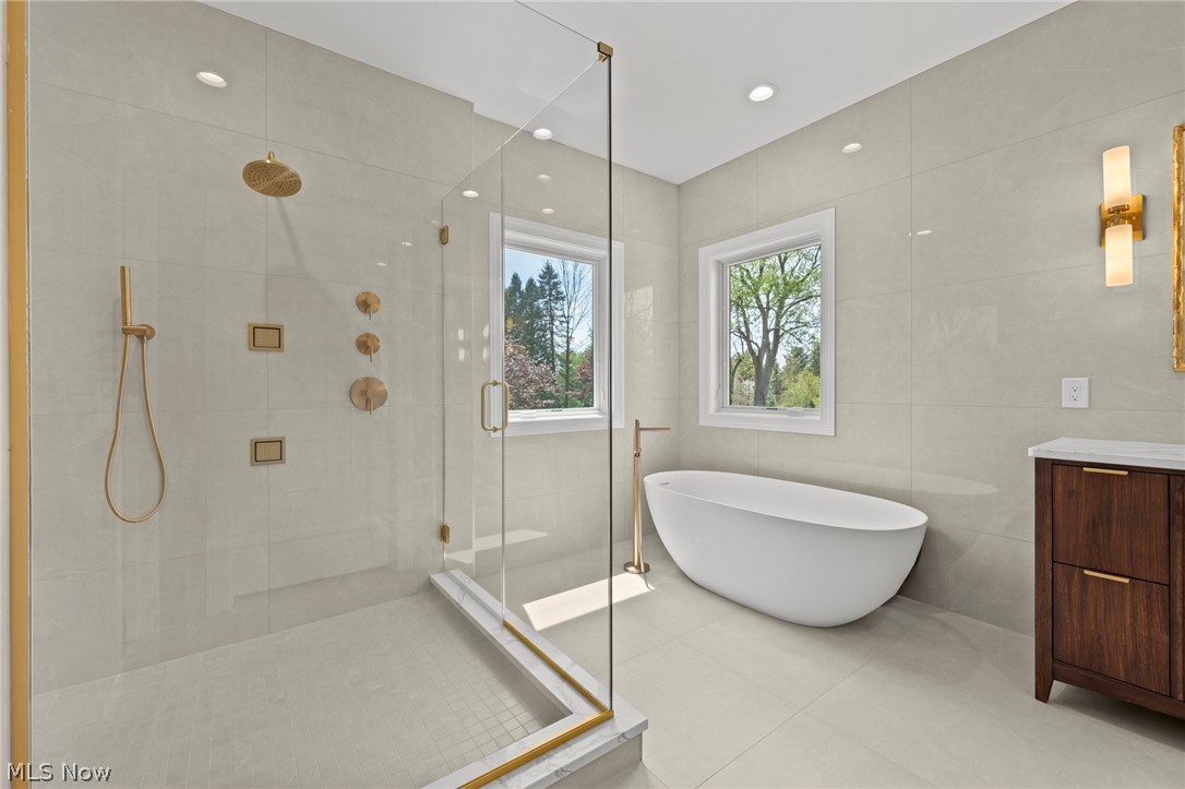 5048 Neptune Oval Solon OH 44139