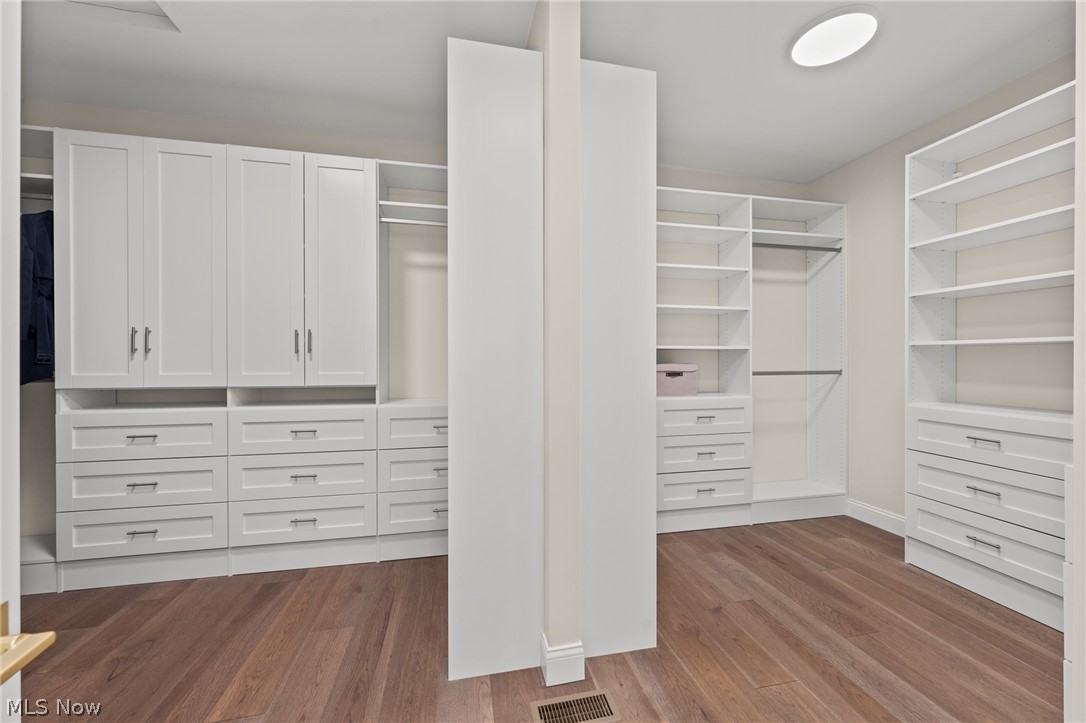 5048 Neptune Oval Solon OH 44139