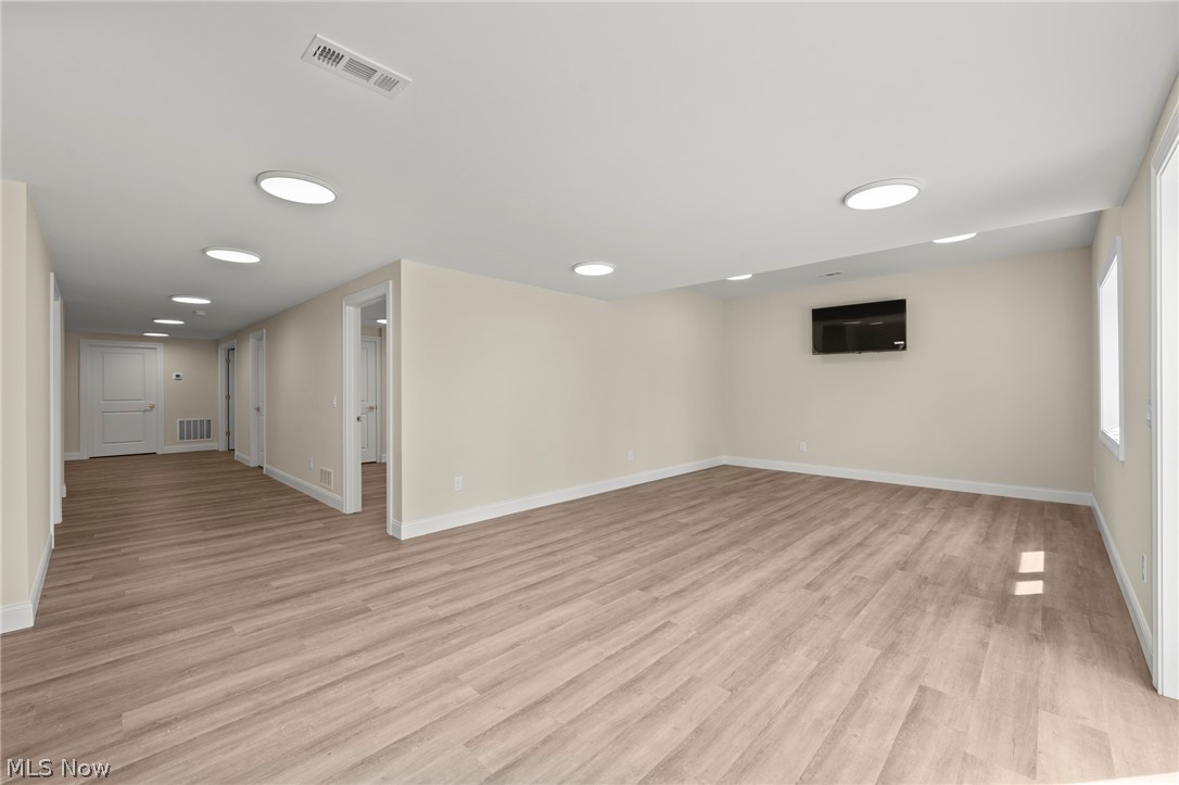 5048 Neptune Oval Solon OH 44139