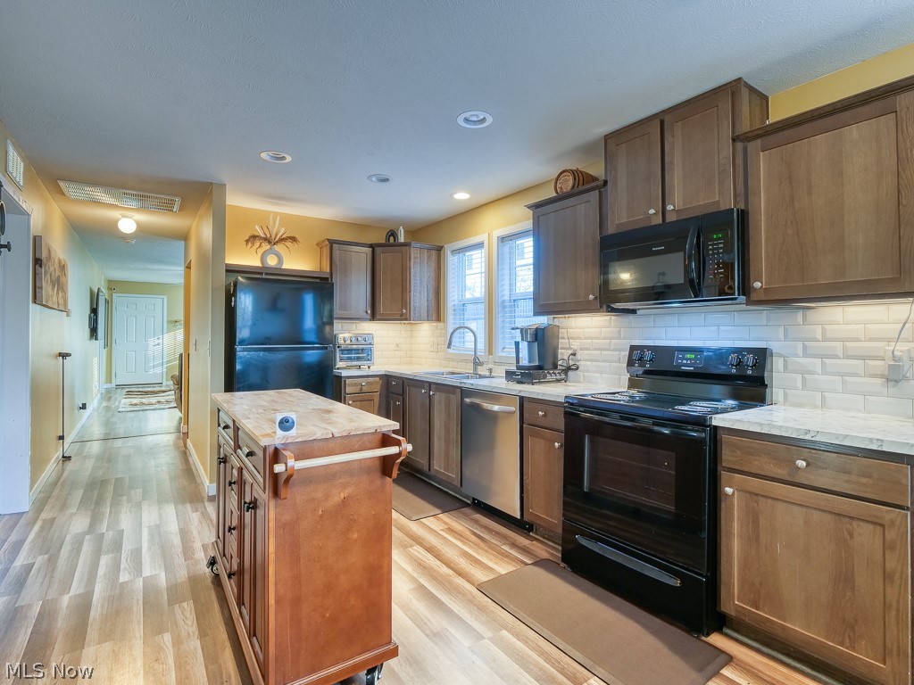 6610 Lear Nagle Road North Ridgeville OH 44039