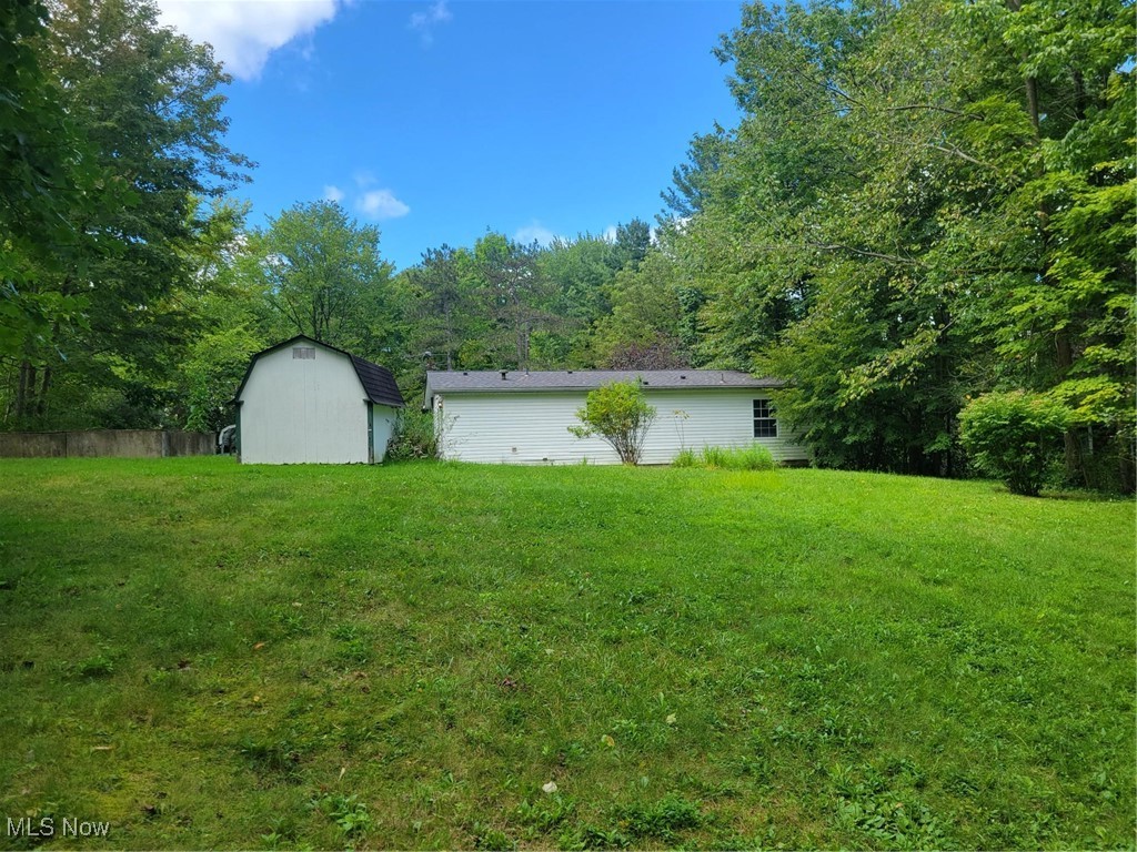 15615 Valleyview Drive Burton OH 44021