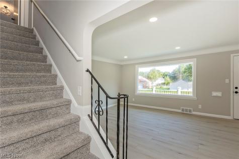 22750 Fairlawn Drive Euclid OH 44117