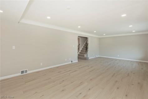 22750 Fairlawn Drive Euclid OH 44117