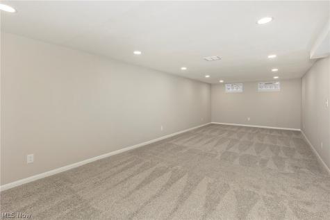 22750 Fairlawn Drive Euclid OH 44117
