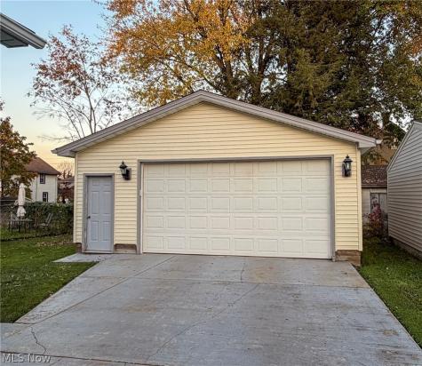 113 Hyde Avenue Niles OH 44446