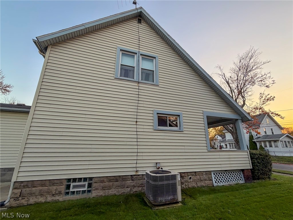 113 Hyde Avenue Niles OH 44446