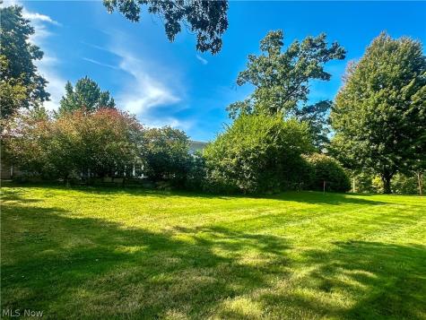 1525 Bellvue Drive Niles OH 44446