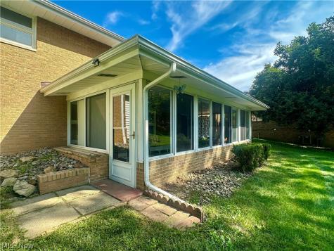 1525 Bellvue Drive Niles OH 44446