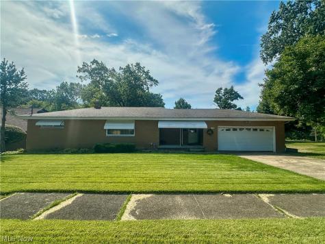 1525 Bellvue Drive Niles OH 44446