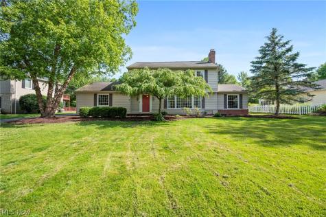 195 Shawnee Trail Aurora OH 44202