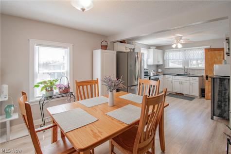 247 S Hickin Street Rittman OH 44270