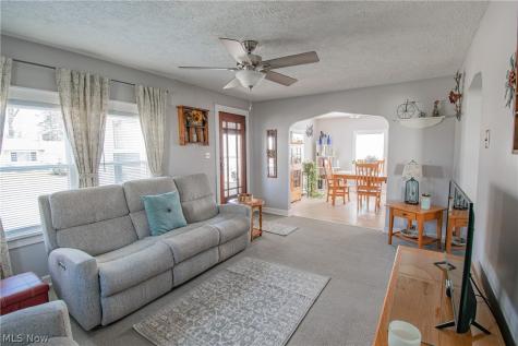 247 S Hickin Street Rittman OH 44270