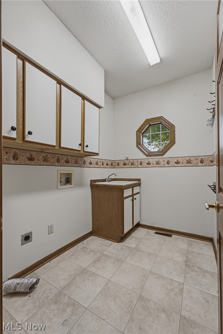 2771 Missenden Street NW North Canton OH 44720