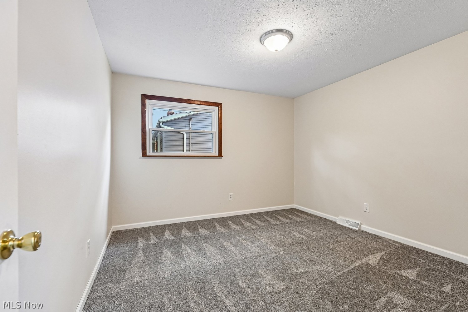 2577 Nottingham Drive Parma OH 44134