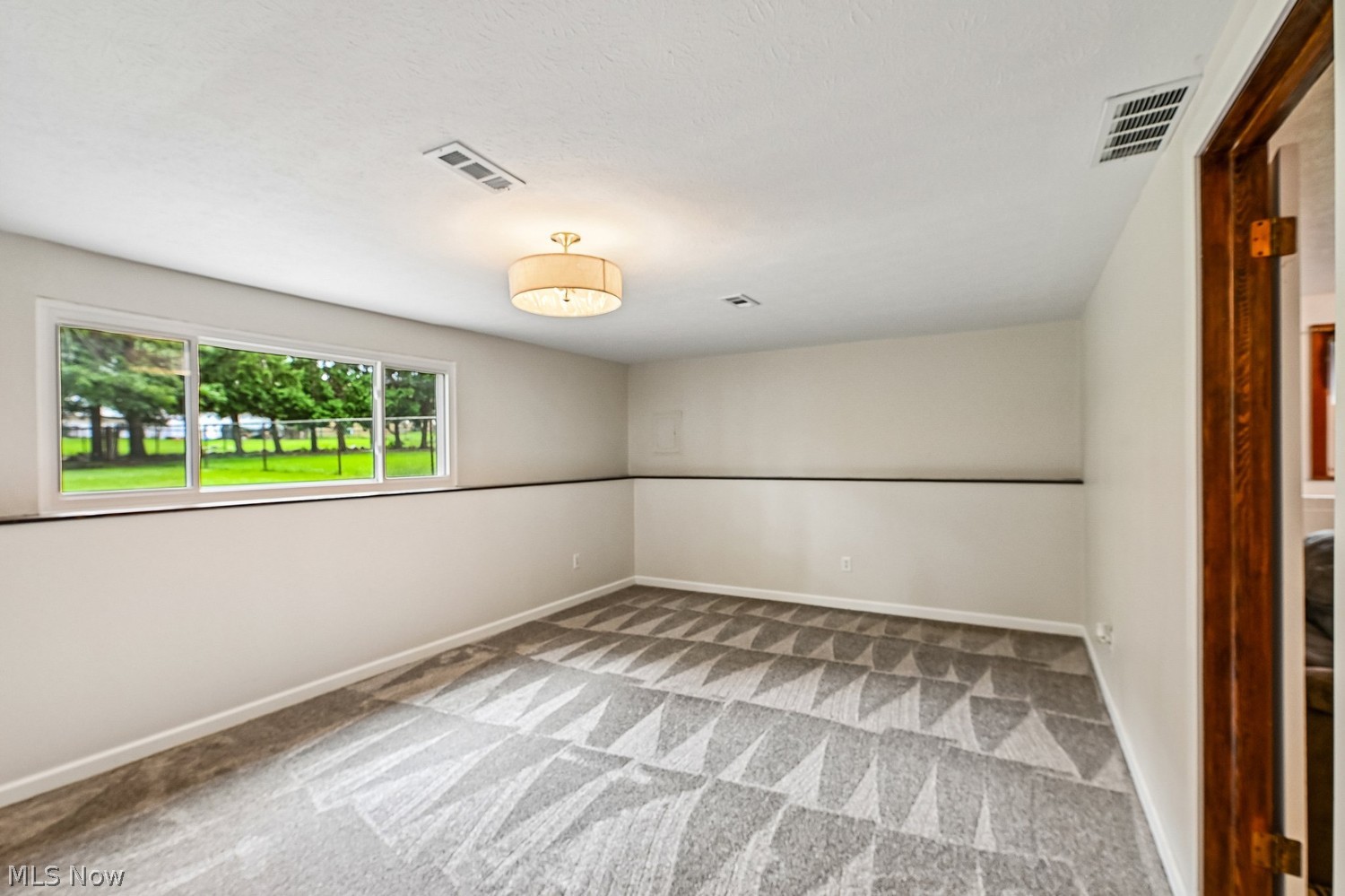 2577 Nottingham Drive Parma OH 44134