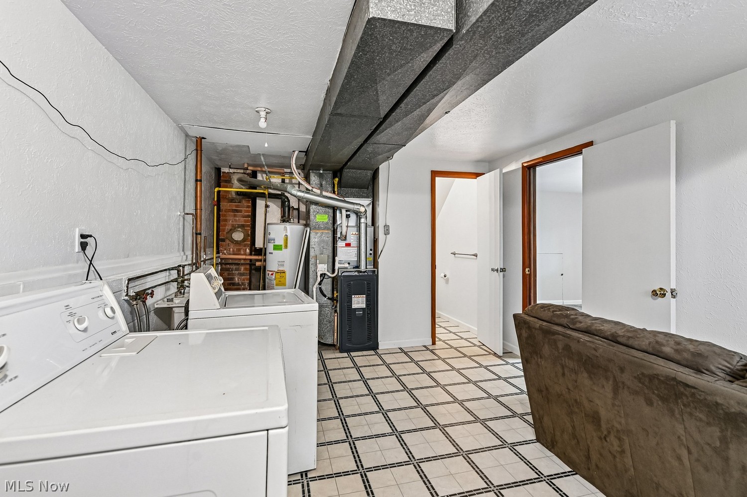 2577 Nottingham Drive Parma OH 44134
