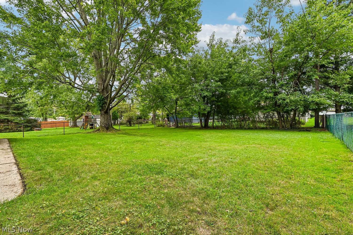 2577 Nottingham Drive Parma OH 44134