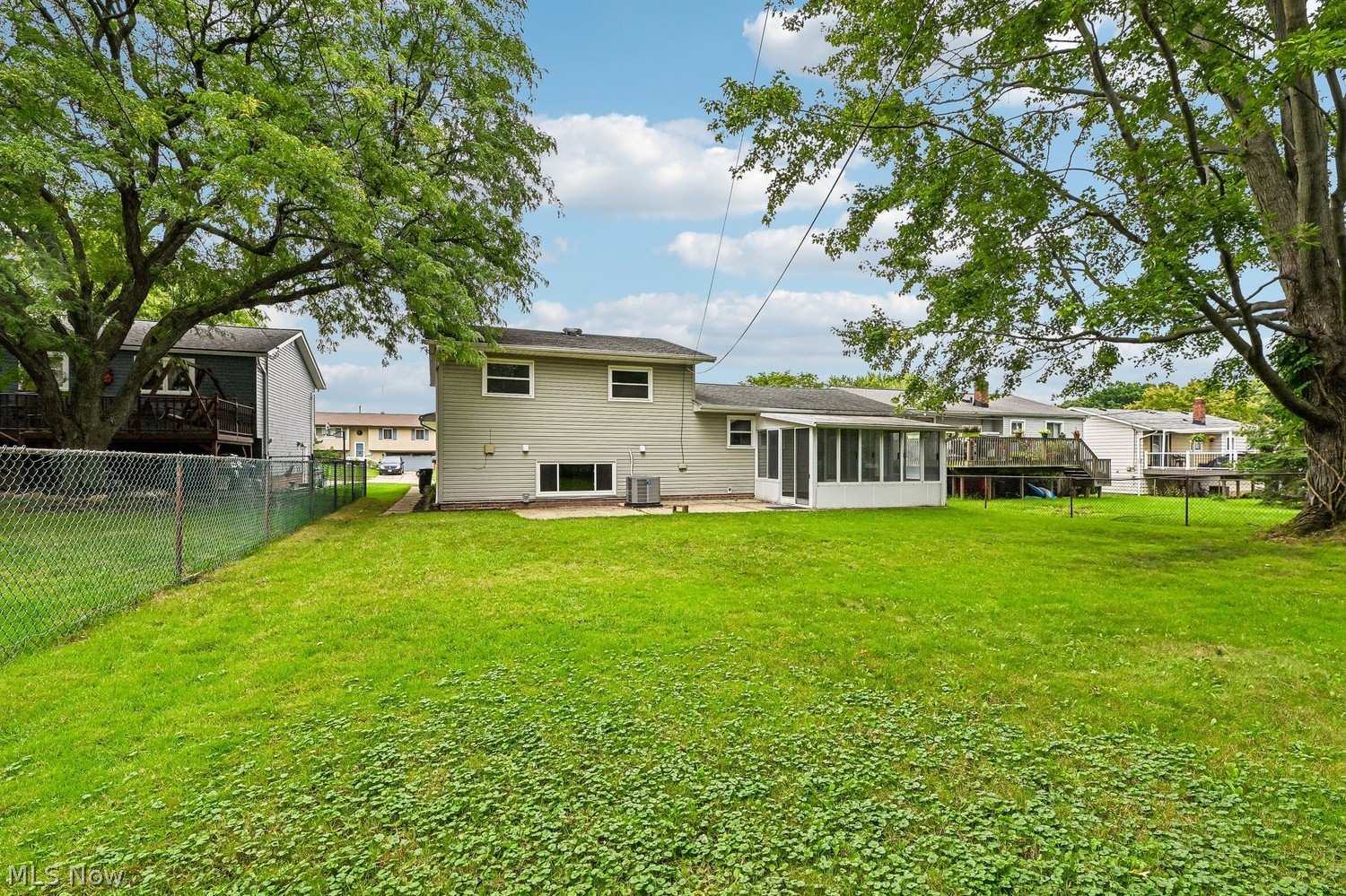2577 Nottingham Drive Parma OH 44134