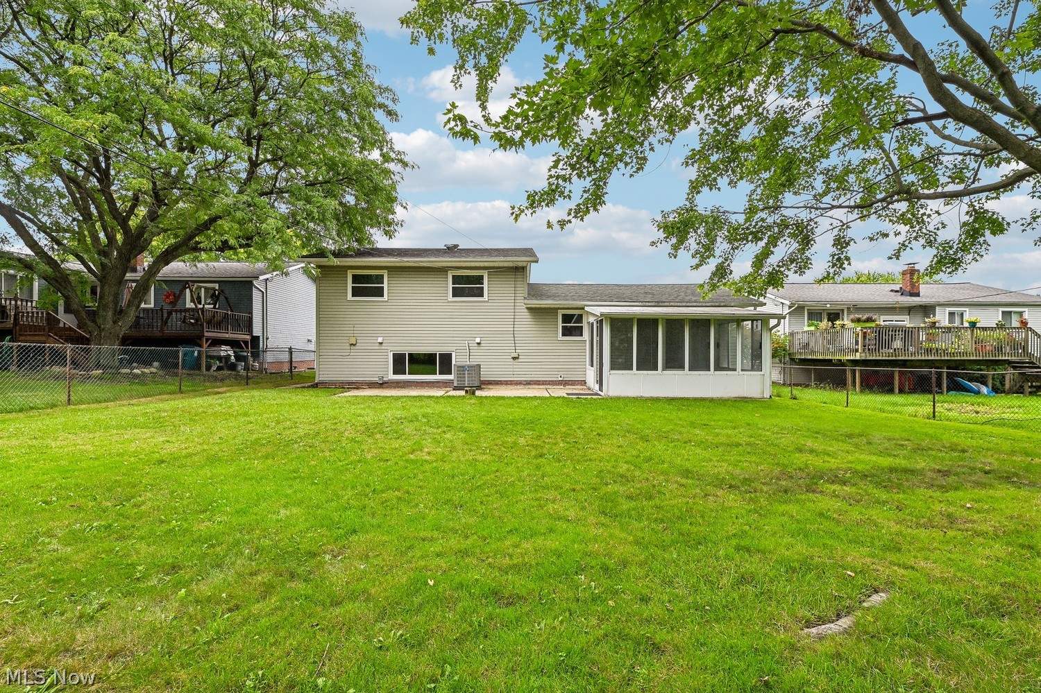 2577 Nottingham Drive Parma OH 44134
