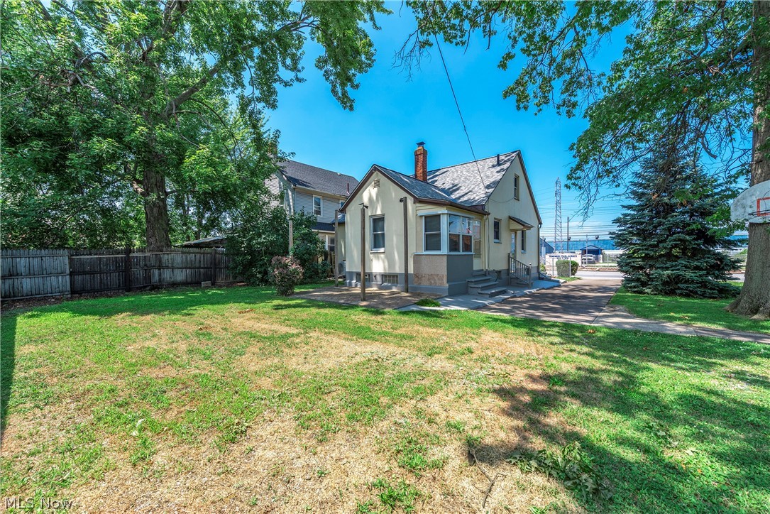 2124 E 28th Street Lorain OH 44055
