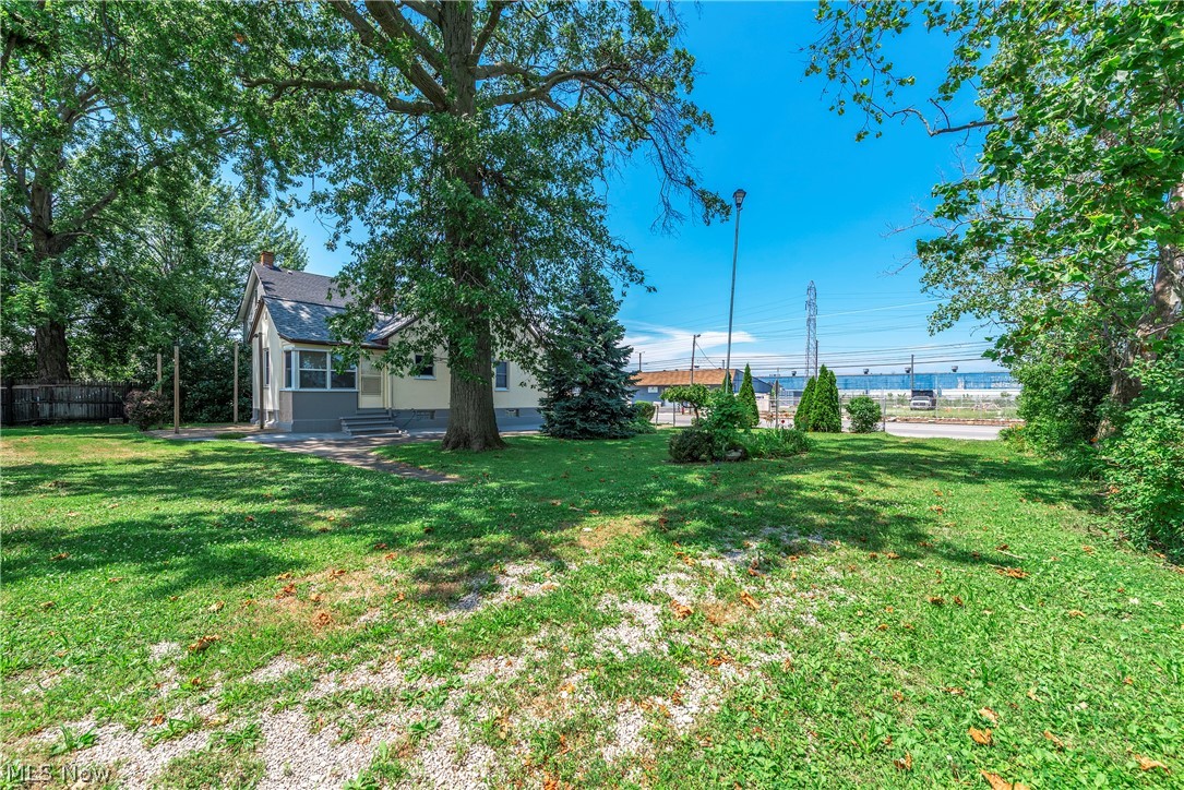 2124 E 28th Street Lorain OH 44055