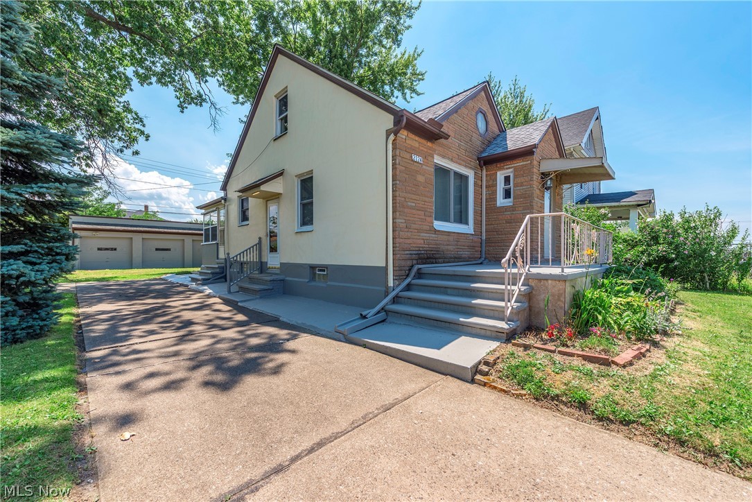 2124 E 28th Street Lorain OH 44055