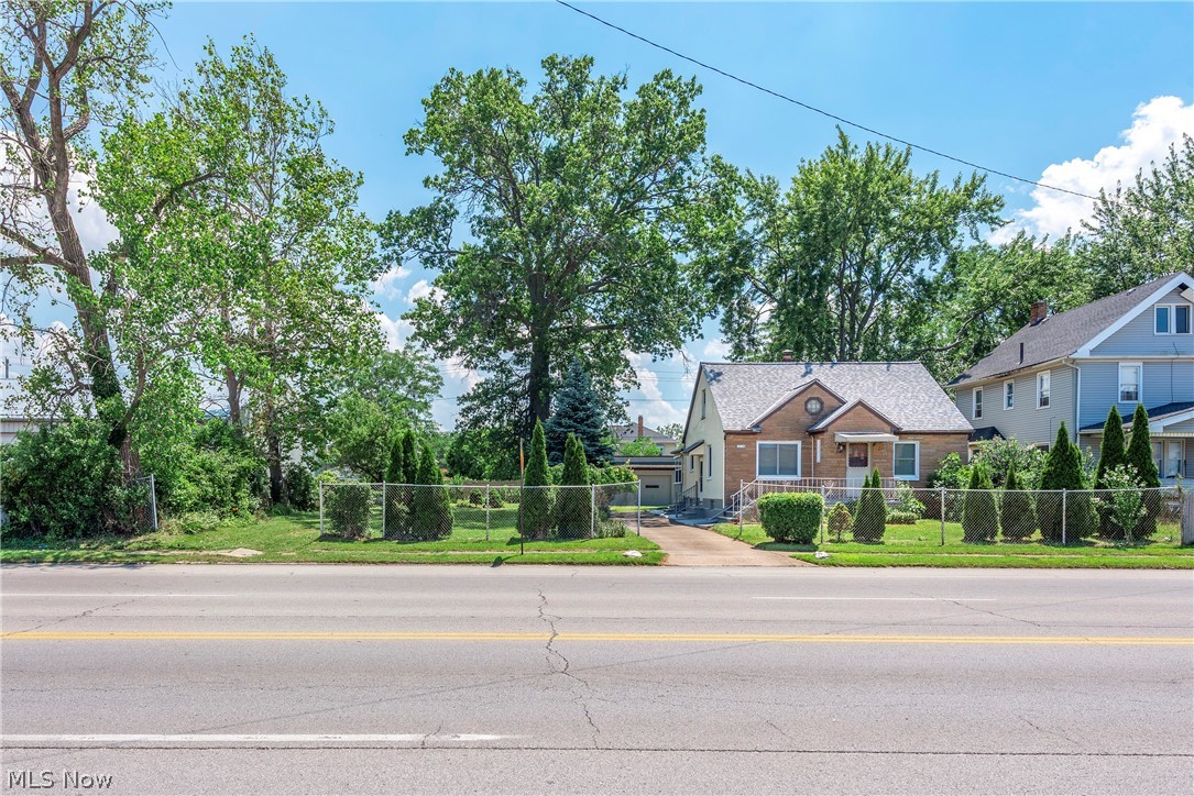 2124 E 28th Street Lorain OH 44055