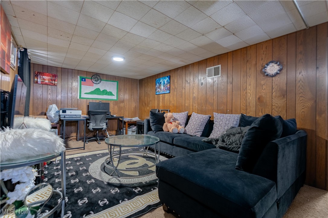 13905 Thraves Avenue Garfield Heights OH 44125