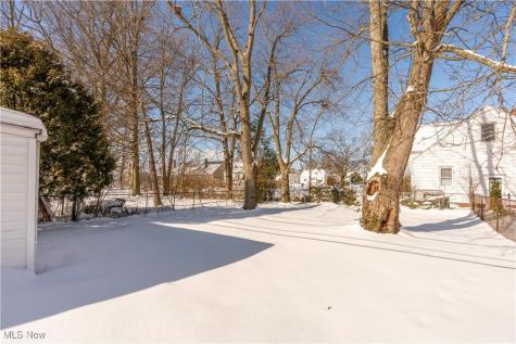 13905 Thraves Avenue Garfield Heights OH 44125