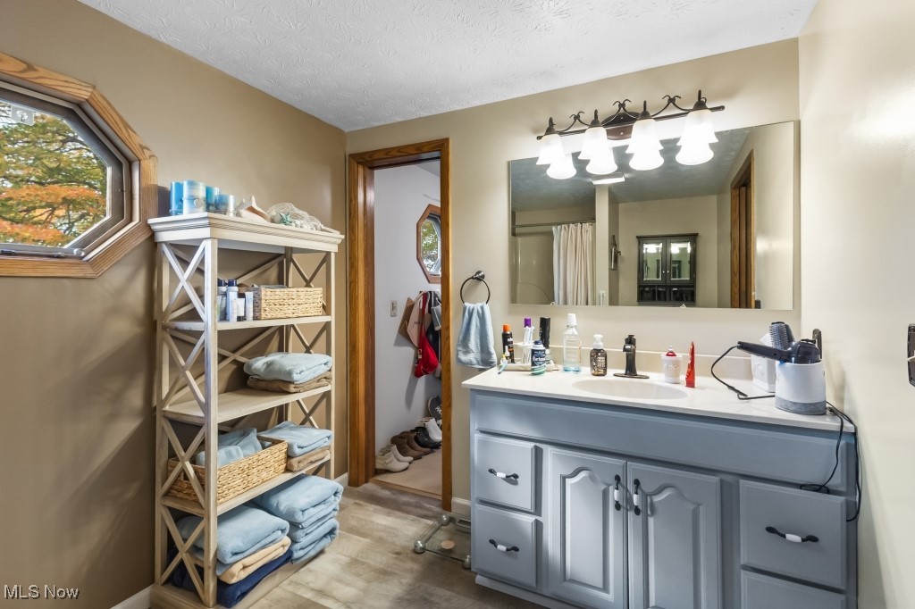 3339 Lake Road Conneaut OH 44030