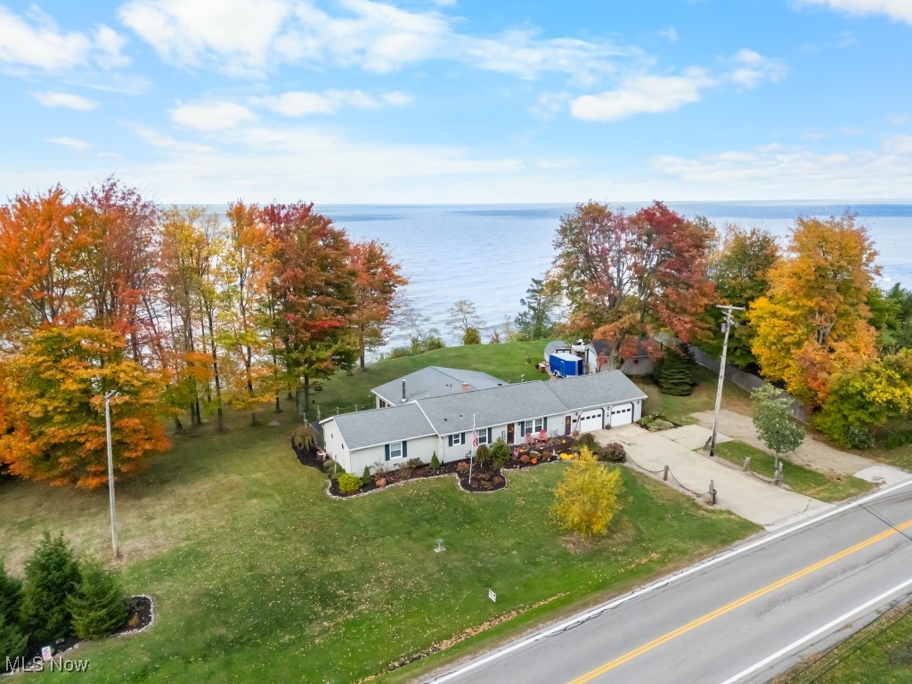 3339 Lake Road Conneaut OH 44030