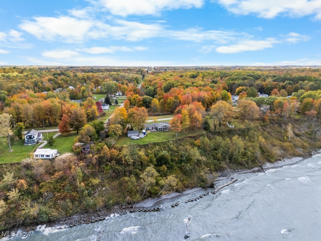3339 Lake Road Conneaut OH 44030