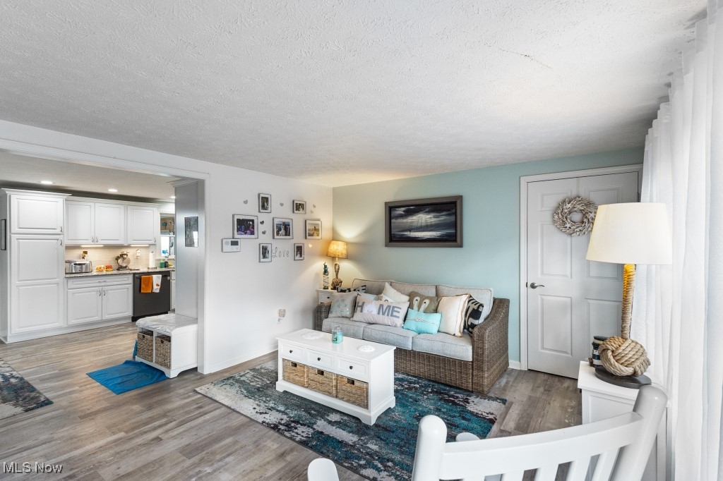 3339 Lake Road Conneaut OH 44030