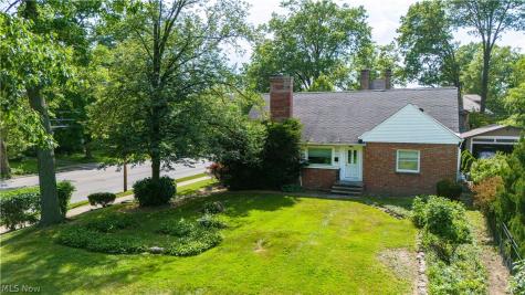2140 Lamberton Road Cleveland Heights OH 44118